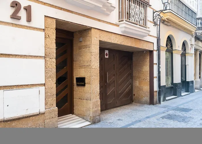 Cdz - Cristobal Colon شقة